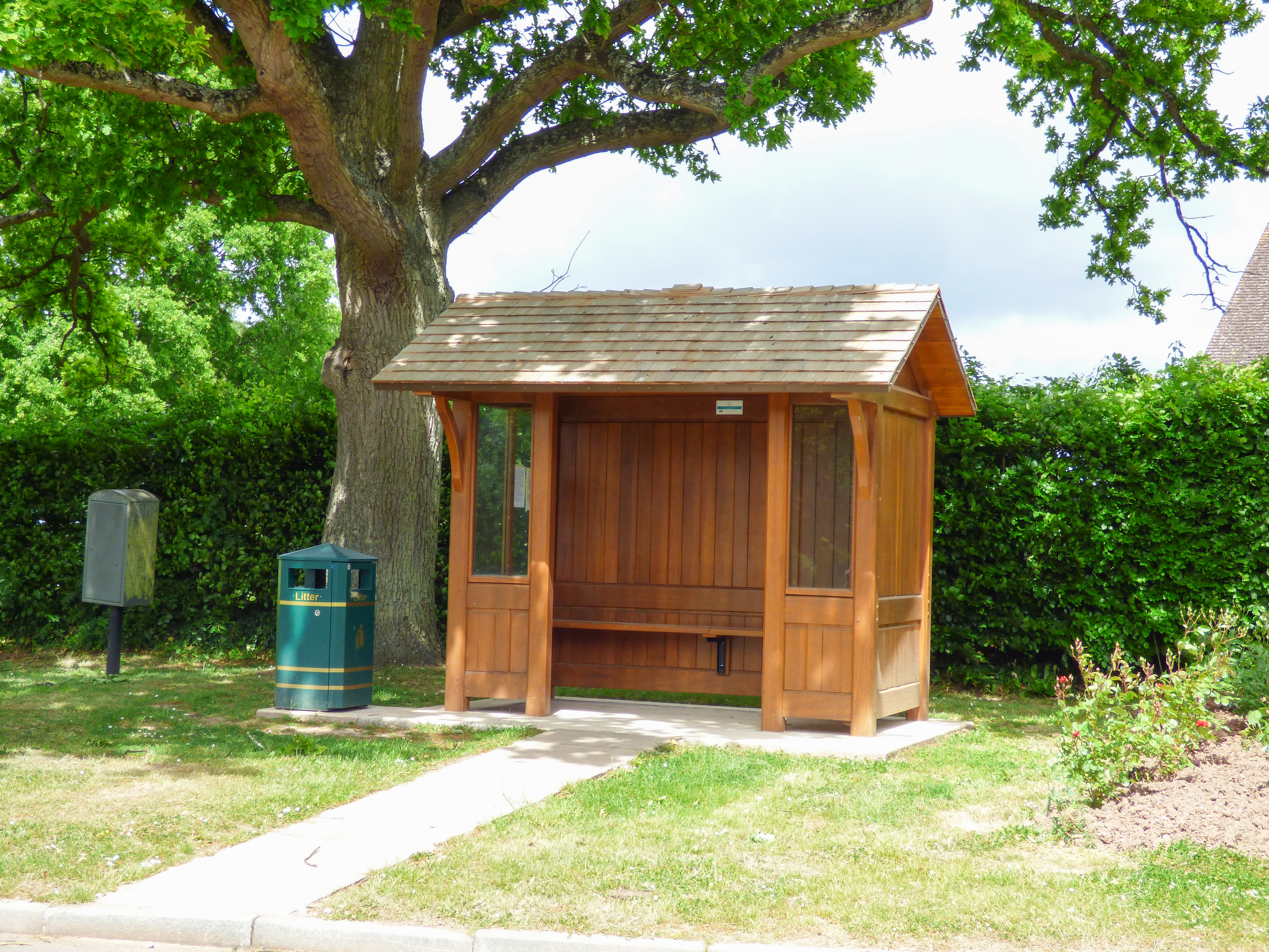 Littlethorpe of Leicester Ltd is a family owned business based in Leicester, known across the UK for manufacturing high quality bus shelters built by hand from FSC certified hardwood.