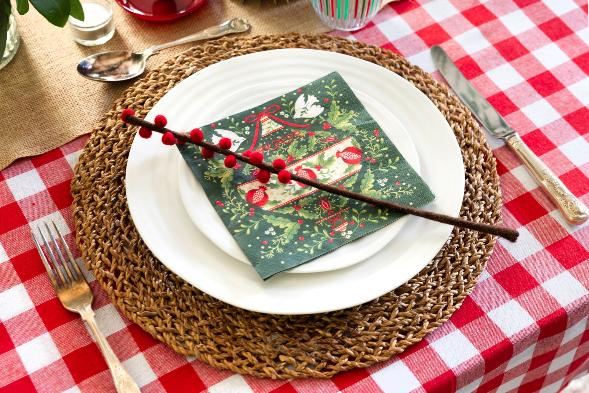 FSC-certifed Christmas napkins Talking Tables