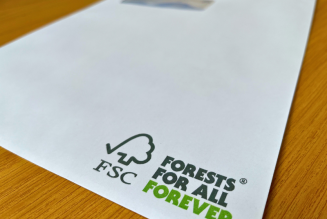 FSC-certified recycled C4 envelope