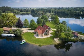 Border Oak - lakehouse