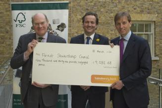 Minister presents cheque to FSC UK