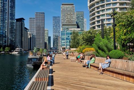 Wood Wharf boardwalk - Canary Wharf Group