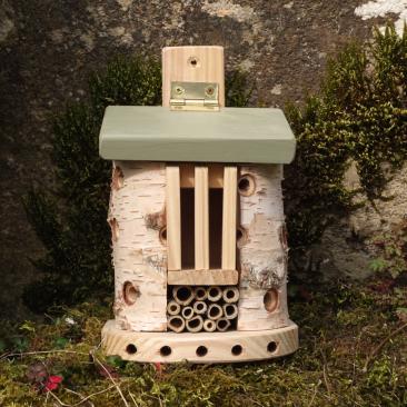 Bug barn